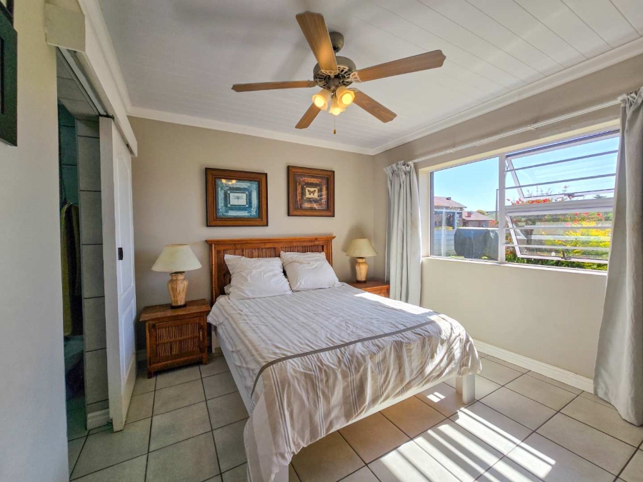 3 Bedroom Property for Sale in Stilbaai Wes Western Cape